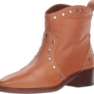 Dolce Vita Women's Tobin Ankle Boot